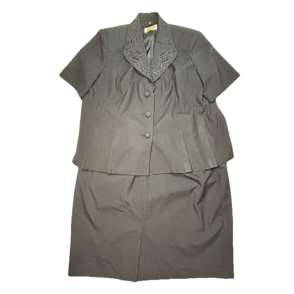 Morgan Miller Women's Charcoal Skirt Suit Set Embroidered Lapel Short Sleeve 22W
